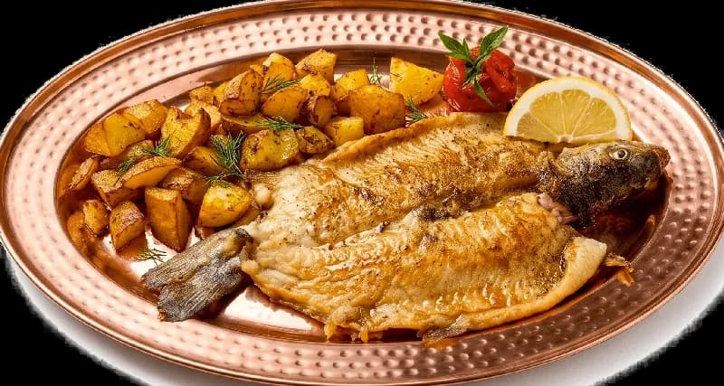 Пъстърва на тиган с картофи соте